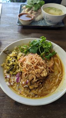 THAI NYYOM by null