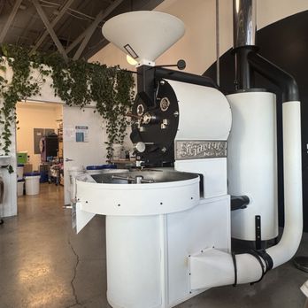 Fetch Coffee Roasters - Coffee Roasteries Near Me - Portland, Oregon