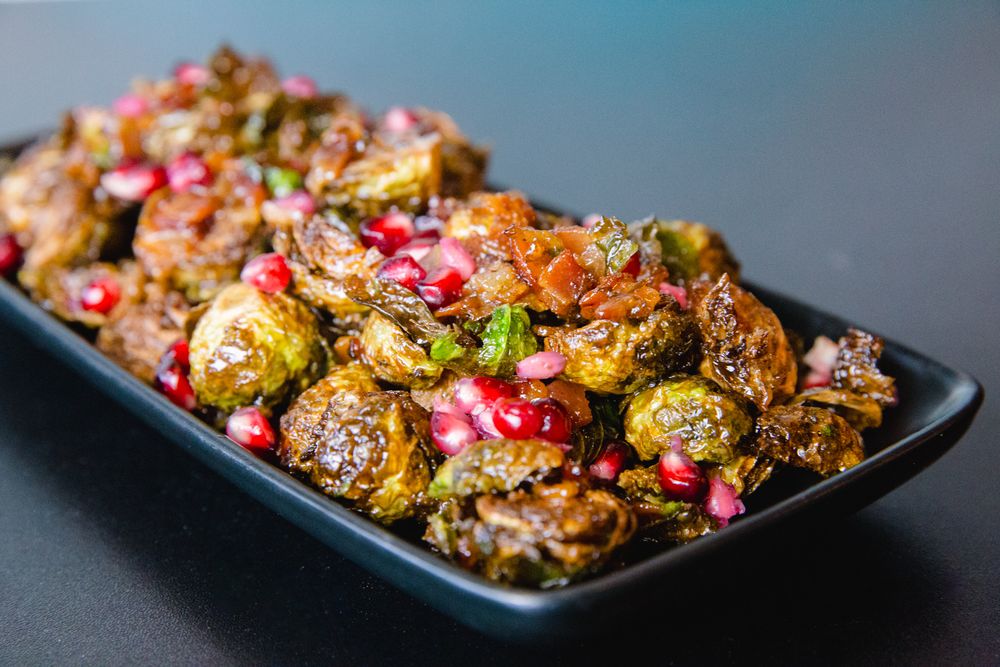 Flores Restaurant & Bar