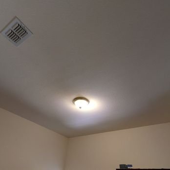 Lux Dei Electric - Before: old singular flush-mount light in study room. - Electricians Near Me - Rancho Cordova, California Lux Dei Electric - Before: old singular flush-mount light in study room. - Electricians Near Me - Rancho Cordova, California