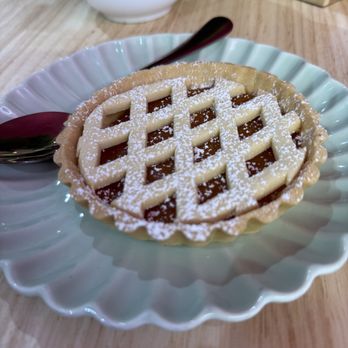 Boni Bakery - Apricot lattice pie - Bakeries Near Me - Miami, Florida Boni Bakery - Apricot lattice pie - Bakeries Near Me - Miami, Florida