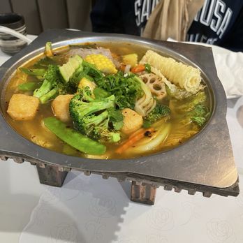 Boiling Bowl - Vegetable Hot Pot - Chinese Near Me - Santa Rosa, California