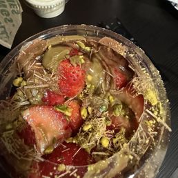 Update! Much better today -- fresh strawberries. Owner took care of my concern. Coming back! Update! Much better today -- fresh strawberries. Owner took care of my concern. Coming back!