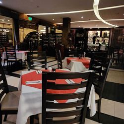 RBI Steak House - Dining area inside