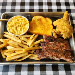 Dunc's BBQ Kitchen - Ribs and Catfish plate