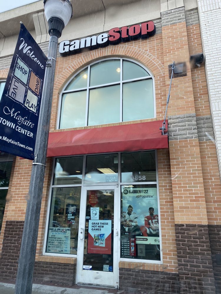 GAMESTOP Updated September 2024 1114 New Pointe Blvd, Leland, North