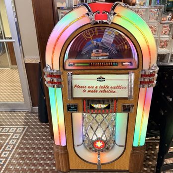 Silver Diner - New American Near Me - Waldorf, Maryland