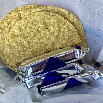 Mariscos La Pasadita - Tostadas and crackers. - New Mexican Cuisine Near Me - Los Angeles, California Mariscos La Pasadita - Tostadas and crackers. - New Mexican Cuisine Near Me - Los Angeles, California