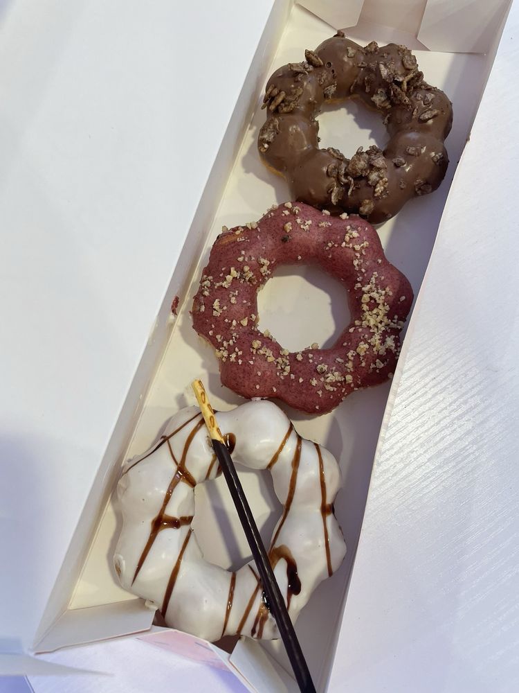Totoro Mochi Donut Logo