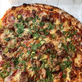 BAR - Seasonal Pizza Brisket Pizza - Pizza Near Me - New Haven, Connecticut BAR - Seasonal Pizza Brisket Pizza - Pizza Near Me - New Haven, Connecticut