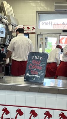 In-N-Out Burger by null