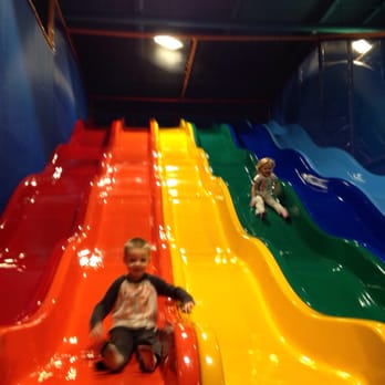 Billy Beez - Slides everywhere - Kids Activities Near Me - Buffalo, New York