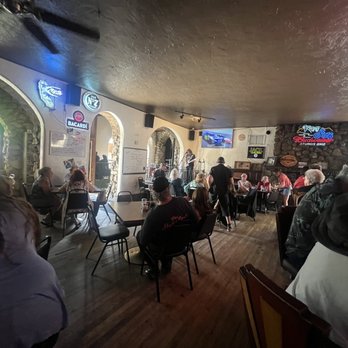The Rock Inn - Packed in the weekend - 80s/ 90s live rock band - American Near Me - Lake Hughes, California