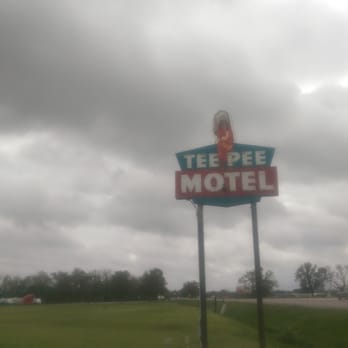 Tee Pee RV Park - Sign you see from the road - RV Parks Near Me - Wharton, Texas