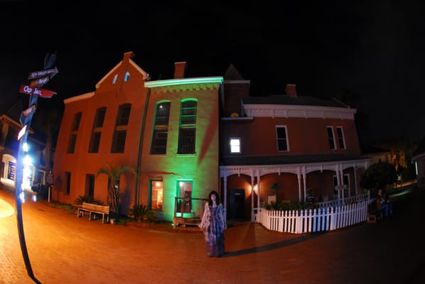 Ghosts & Gravestones Tour St. Augustine by null