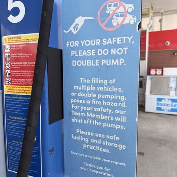Get Go Fuel Station - Lucky me. I'm only a single pump guy! - Gas Stations Near Me - Pittsburgh, Pennsylvania Get Go Fuel Station - Lucky me. I'm only a single pump guy! - Gas Stations Near Me - Pittsburgh, Pennsylvania