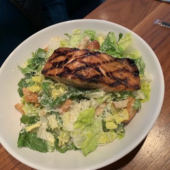 Burtons Grill & Bar - New American Near Me - Hingham, Massachusetts