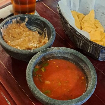 Mi Mexico Restaurant - Chips, salsa and beans - Mexican Near Me - Colorado Springs, Colorado Mi Mexico Restaurant - Chips, salsa and beans - Mexican Near Me - Colorado Springs, Colorado