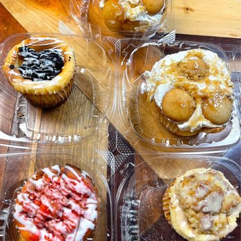 My Favorite Cheesecake - Banana Pudding, Unsharable Strawberry Shortcake, apple cobbler, Unsharable Oreo - Desserts Near Me - Durham, North Carolina My Favorite Cheesecake - Banana Pudding, Unsharable Strawberry Shortcake, apple cobbler, Unsharable Oreo - Desserts Near Me - Durham, North Carolina