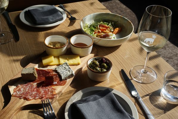 Frenchie Wine Bar by null