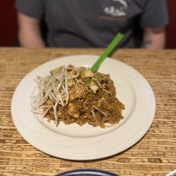Traditional Pad Thai