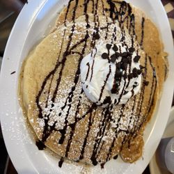 Three Bear's Cafe - Chocolate chip pancakes