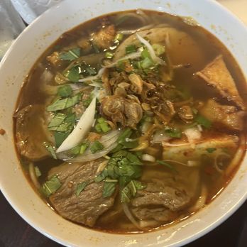 Thanh Luong Vegetarian - Spicy veggie beef noodle soup - Vietnamese Near Me - Minnetonka, Minnesota Thanh Luong Vegetarian - Spicy veggie beef noodle soup - Vietnamese Near Me - Minnetonka, Minnesota