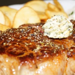 Hellas - Rumpsteak mit Kräuterbutter