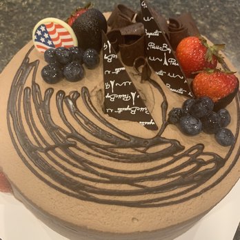 Paris Baguette - 4th of July special cake - Bakeries Near Me - McLean, Virginia Paris Baguette - 4th of July special cake - Bakeries Near Me - McLean, Virginia