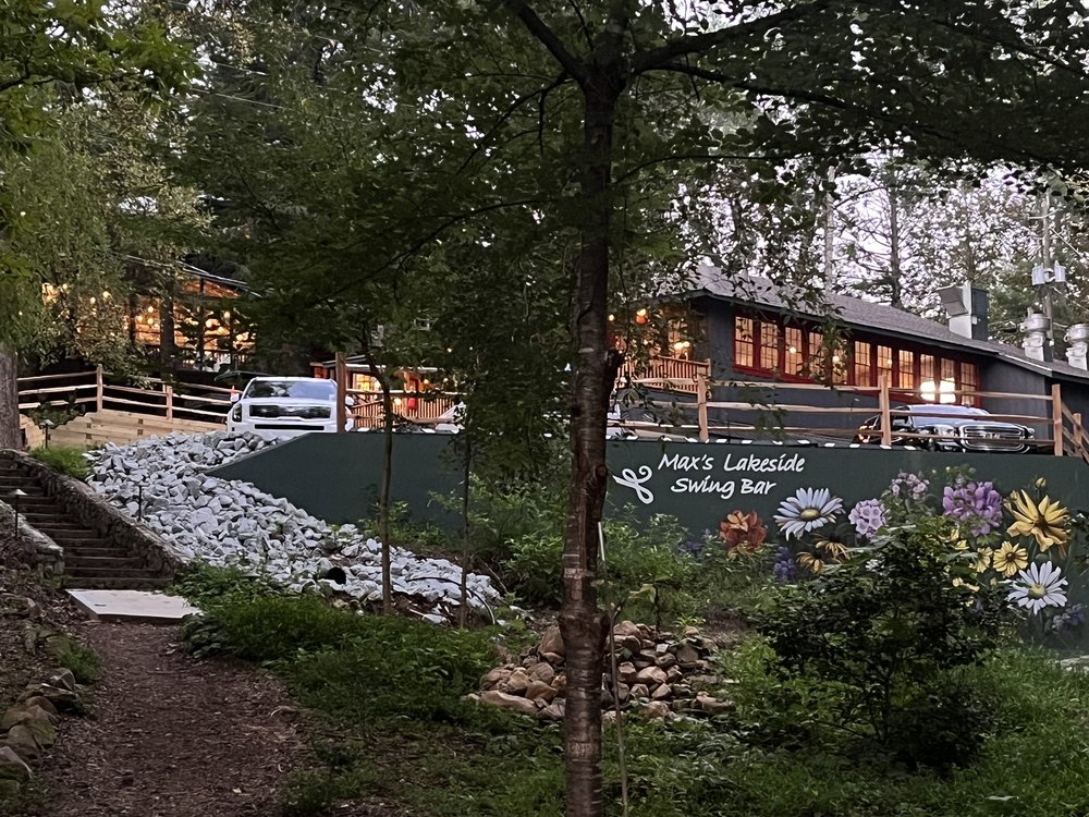 MAX’S LAKESIDE 13 Photos 1659 Lake Rabun Rd, Lakemont,