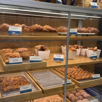 Paris Baguette - Bakeries Near Me - Honolulu, Hawaii Paris Baguette - Bakeries Near Me - Honolulu, Hawaii