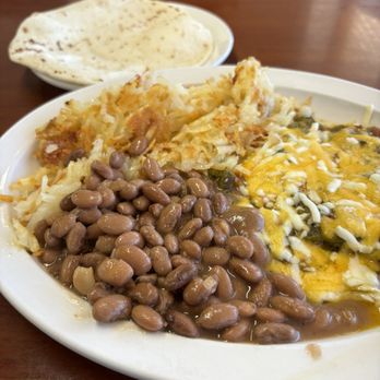 Mama's Kitchen - Huevos Rancheros with green chile - New Mexican Cuisine Near Me - Gallup, New Mexico