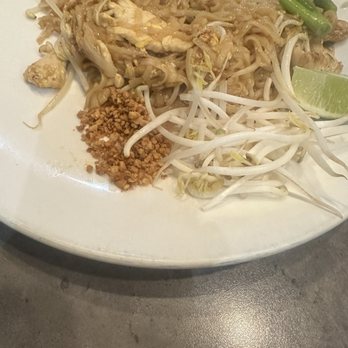 Pad Thai - Chicken Pad Thai was tasty! - Thai Near Me - Duluth, Georgia