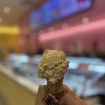 Van Leeuwen Ice Cream - Honeycomb - Ice Cream & Frozen Yogurt Near Me - Burlington, Massachusetts Van Leeuwen Ice Cream - Honeycomb - Ice Cream & Frozen Yogurt Near Me - Burlington, Massachusetts