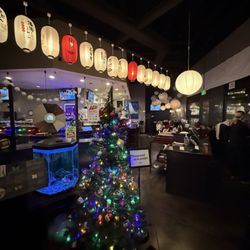 Blue Fish Sushi Bar & Asian Cuisine