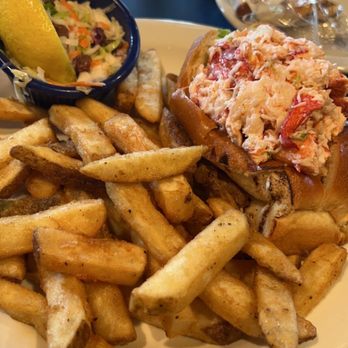 Boston Sail Loft - Cold lobster roll - Bars Near Me - Boston, Massachusetts Boston Sail Loft - Cold lobster roll - Bars Near Me - Boston, Massachusetts