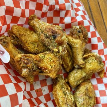 Manizza's Pizza - Chicken Wings - 12 Pack Lemon Pepper - Pizza Near Me - Las Vegas, Nevada Manizza's Pizza - Chicken Wings - 12 Pack Lemon Pepper - Pizza Near Me - Las Vegas, Nevada