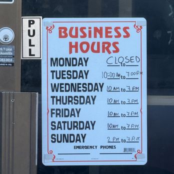 Deli Postres - Hours as of December 2025 - Desserts Near Me - Haltom City, Texas