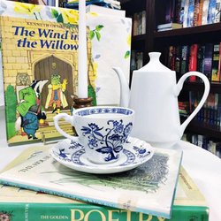 Pequod Used Books - Lots of vintage children's books!