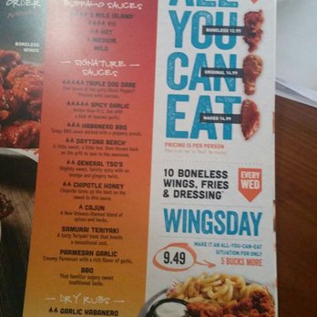 Hooters - Sports Bars Near Me - Webster, Texas