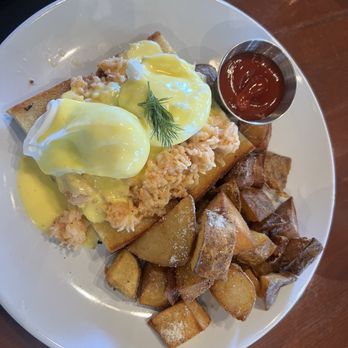 Full Belly - Lobster egg Benedict - Breakfast & Brunch Near Me - San Antonio, Texas Full Belly - Lobster egg Benedict - Breakfast & Brunch Near Me - San Antonio, Texas