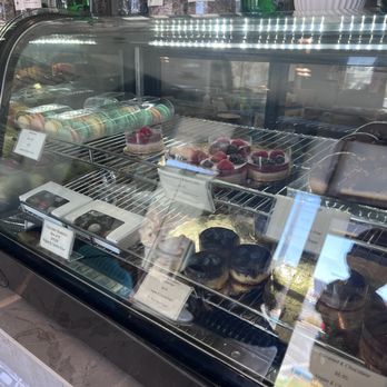 Nutriente Pastry Studio - Patisserie/Cake Shop Near Me - Las Vegas, Nevada Nutriente Pastry Studio - Patisserie/Cake Shop Near Me - Las Vegas, Nevada