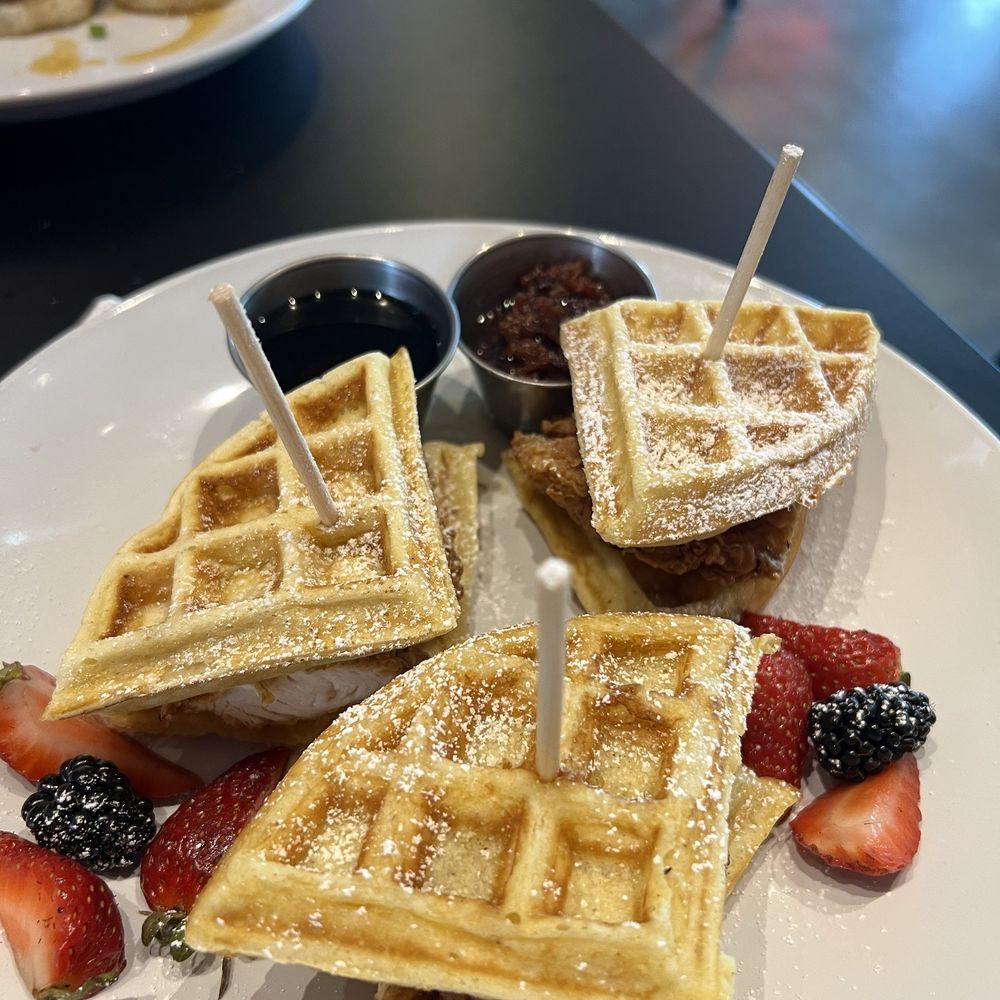 Marsouls - Chicken and waffles - Cocktail Bars Near Me - Rogers, Arkansas