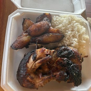 Mr. Pollo - Whole chicken with plantains and rice - Latin American Near Me - Pensacola, Florida Mr. Pollo - Whole chicken with plantains and rice - Latin American Near Me - Pensacola, Florida