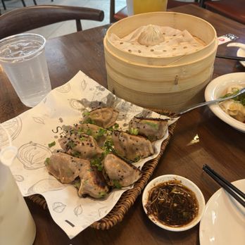 Seven Grams - Pan Fried Shrimp&Chicken Dumplings (Whole Wheat) 8pcs - Chinese Near Me - Tustin, California Seven Grams - Pan Fried Shrimp&Chicken Dumplings (Whole Wheat) 8pcs - Chinese Near Me - Tustin, California