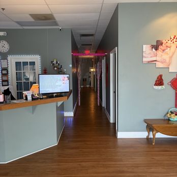 Asian Massage - Entryway - Massage Therapy Near Me - Beaufort, South Carolina