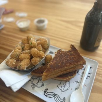Papi Queso - New American Near Me - Charlotte, North Carolina