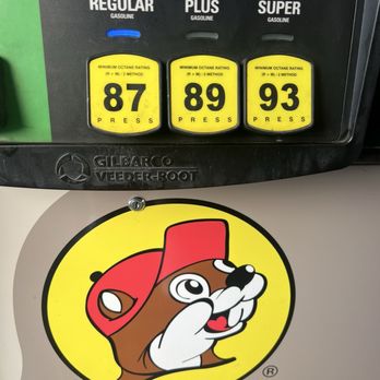 Buc-ee's - How do you say NO to a carwash when the result is $1.41 a gallon? - Souvenir Shops Near Me - Pass Christian, Mississippi