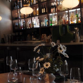 Hed 11 - Interior - Thai Near Me - San Francisco, California
