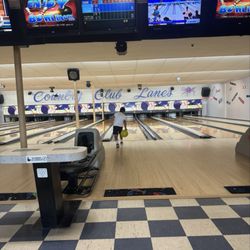 Country Club Lanes